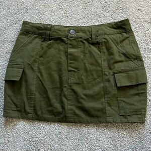 Motel Green Cargo Skirt